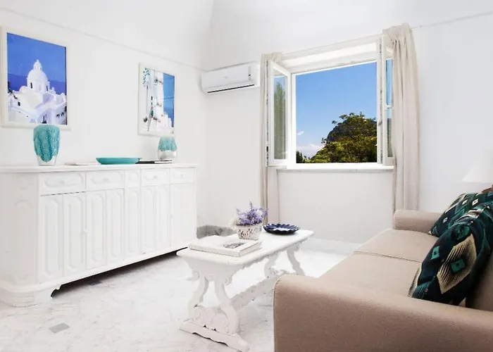 Relais Bismarck - * 卡普里