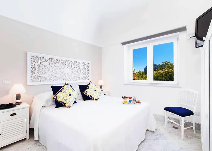 Relais Bismarck - 酒店 卡普里